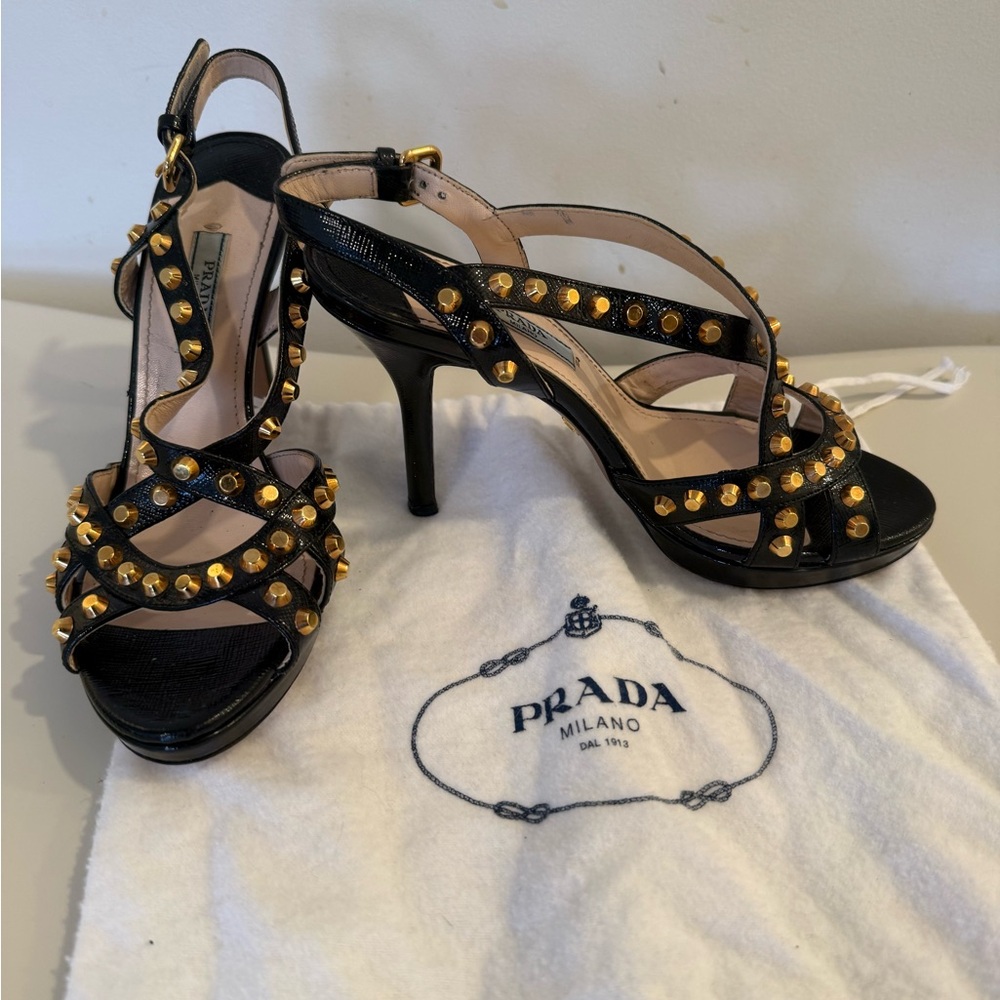 Authentic Prada Elegant Black and Gold Studded Women's
Platform Heels size 36 - Picture 2 of 4
